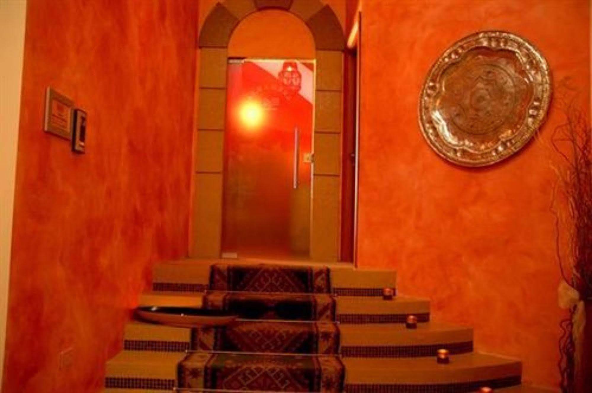 Roma Hotel